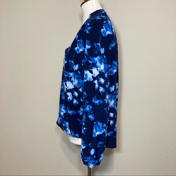 VINCE CAMUTO Fountain Floral Faux Wrap Surplice Long Sleeve Blouse Size Small - Picture 4 of 8